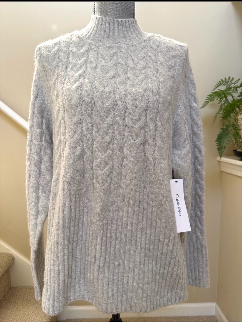 NWOT. Calvin Klein Women's Light Gray Cable Mock Neck Sweater. Size L.